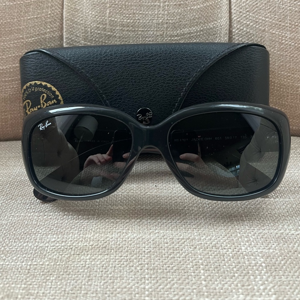 Women’s Rayban Sunglasses